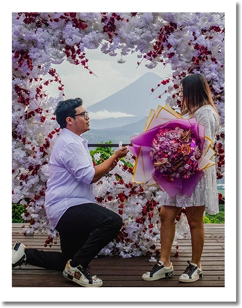 Caleb pidiéndole matrimonio a Kimberlin